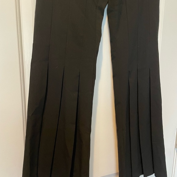 Lvl x Bell Bottom Black Pleated Dress Pants S (2) - Picture 3 of 11
